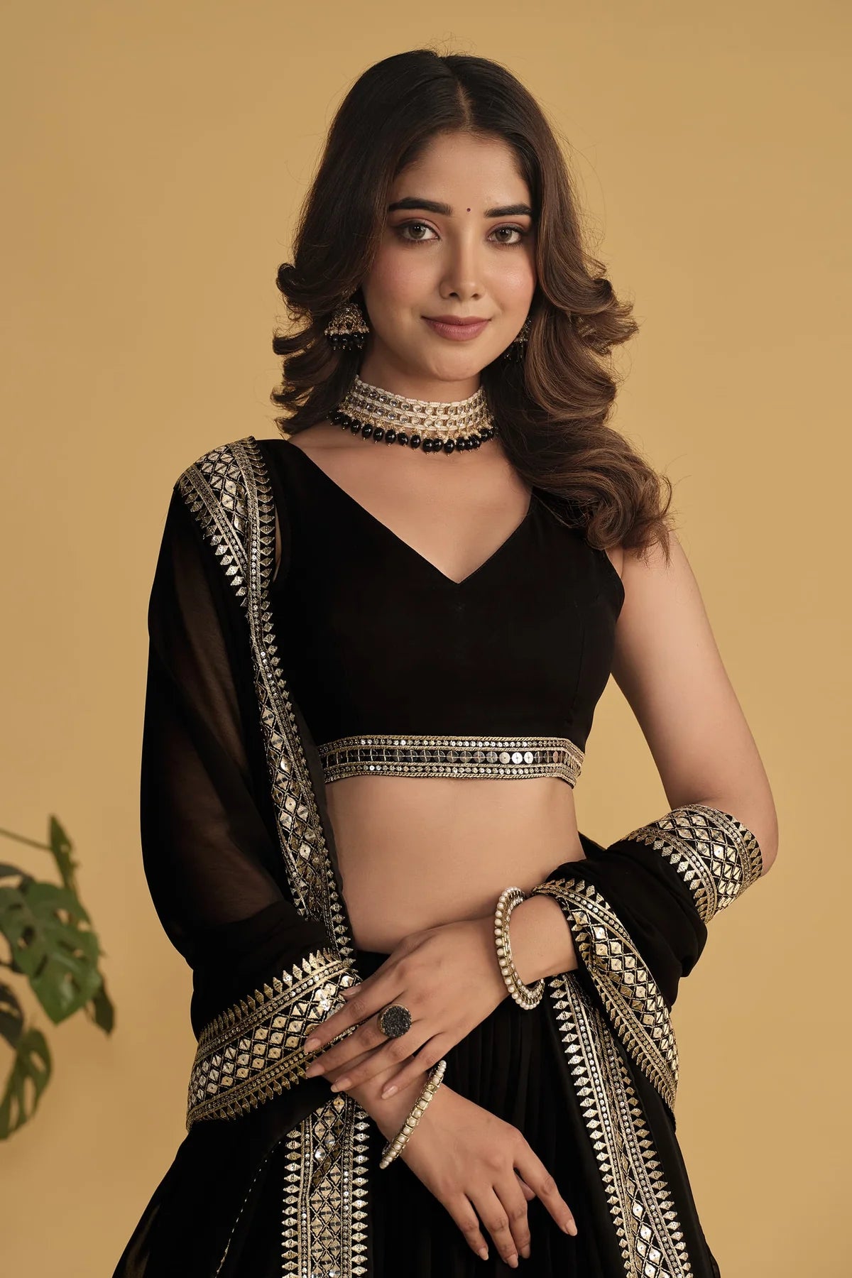 Stunning Black & Silver Gold ZNL