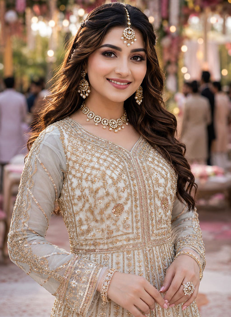 Stunning Ivory & Gold MBDL