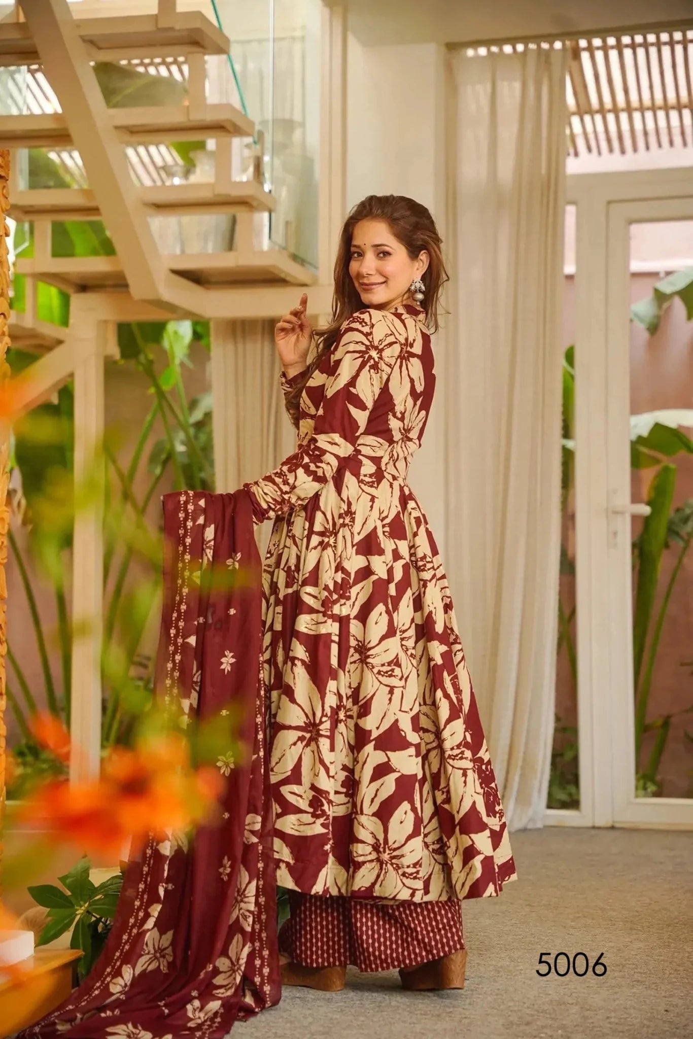 Goregous Brown Floral VMY 5006 FVD - Indian Dress House 786