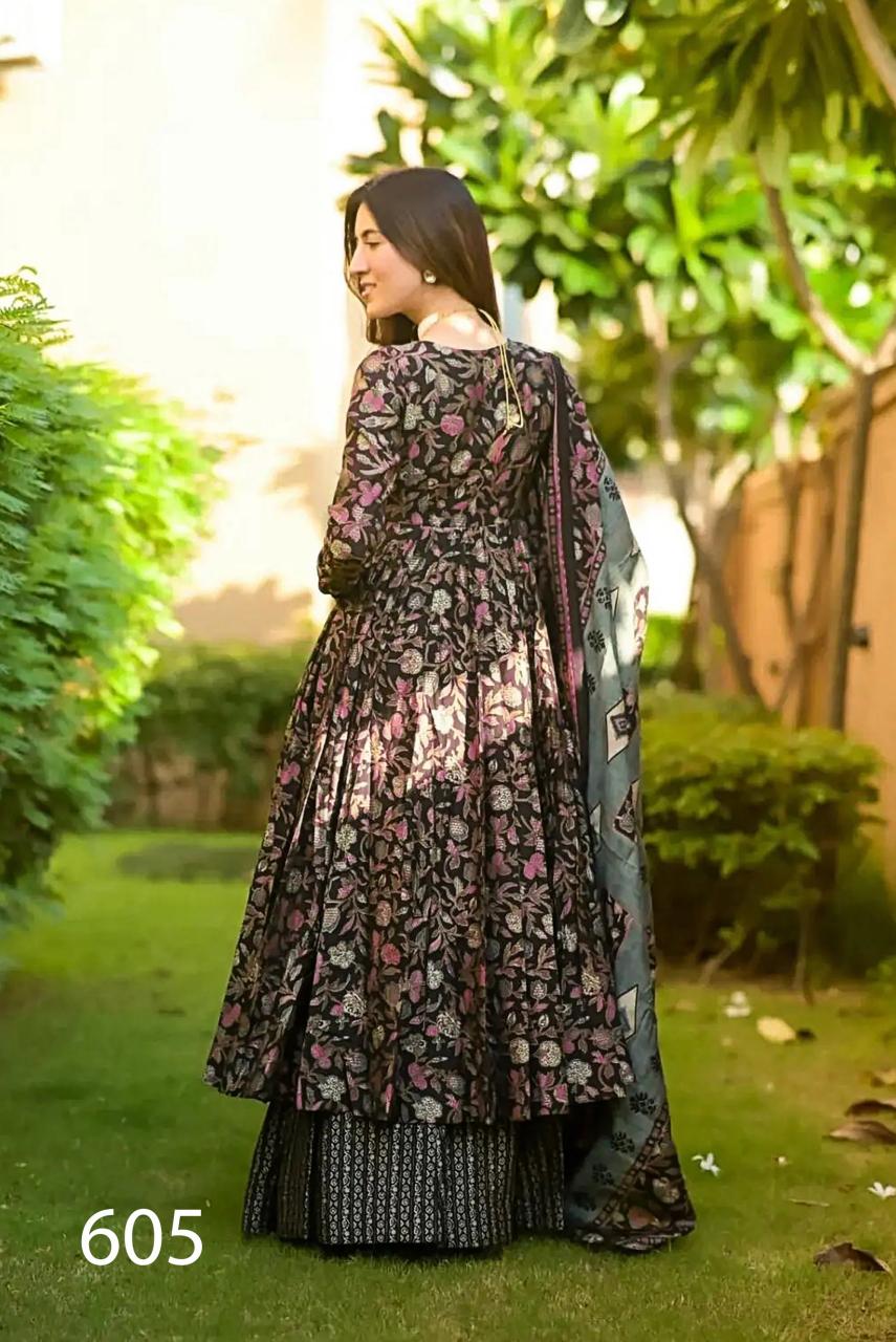 Ravishing Black Floral LC 605 FVD - Indian Dress House 786