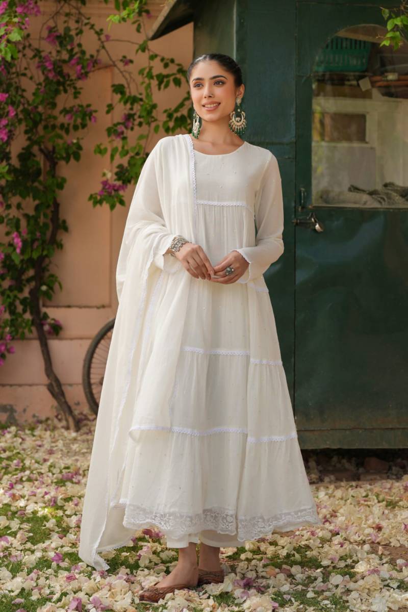 Soft Elegant White T224 FVD - Indian Dress House 786