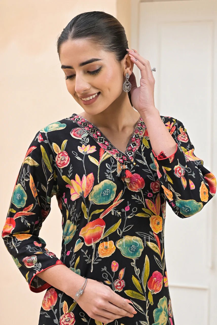 Stunning Floral Black S4UKT FVD - Indian Dress House 786
