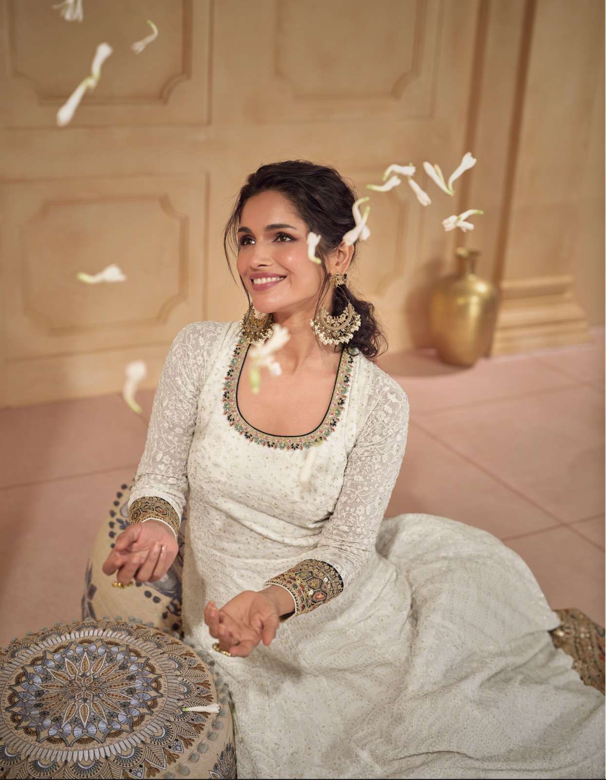 Stunning White / Off White & Black SYDST - Indian Dress House 786