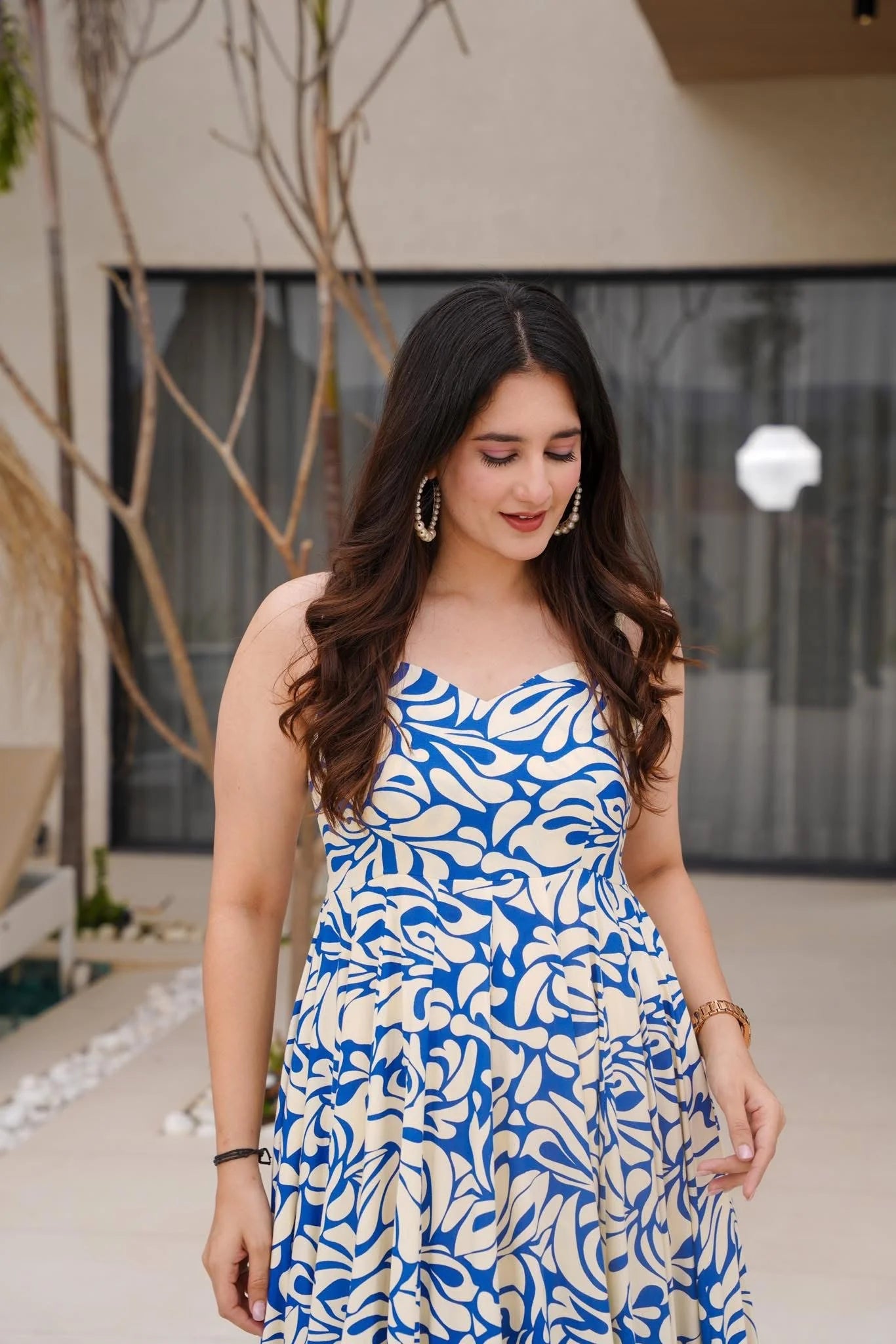 Floral White & Blue LC 25007 FVD