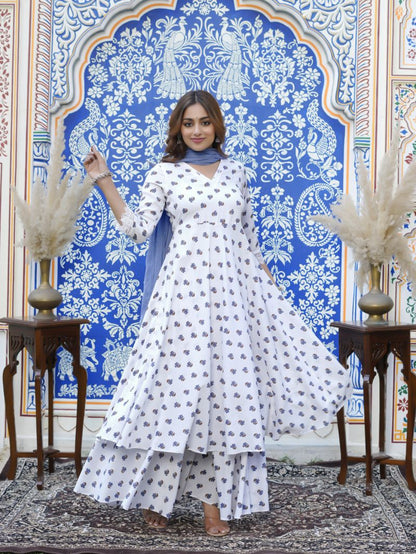 Gorgeous Floral White & Blue DRV FVD