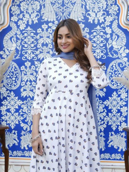 Gorgeous Floral White & Blue DRV FVD