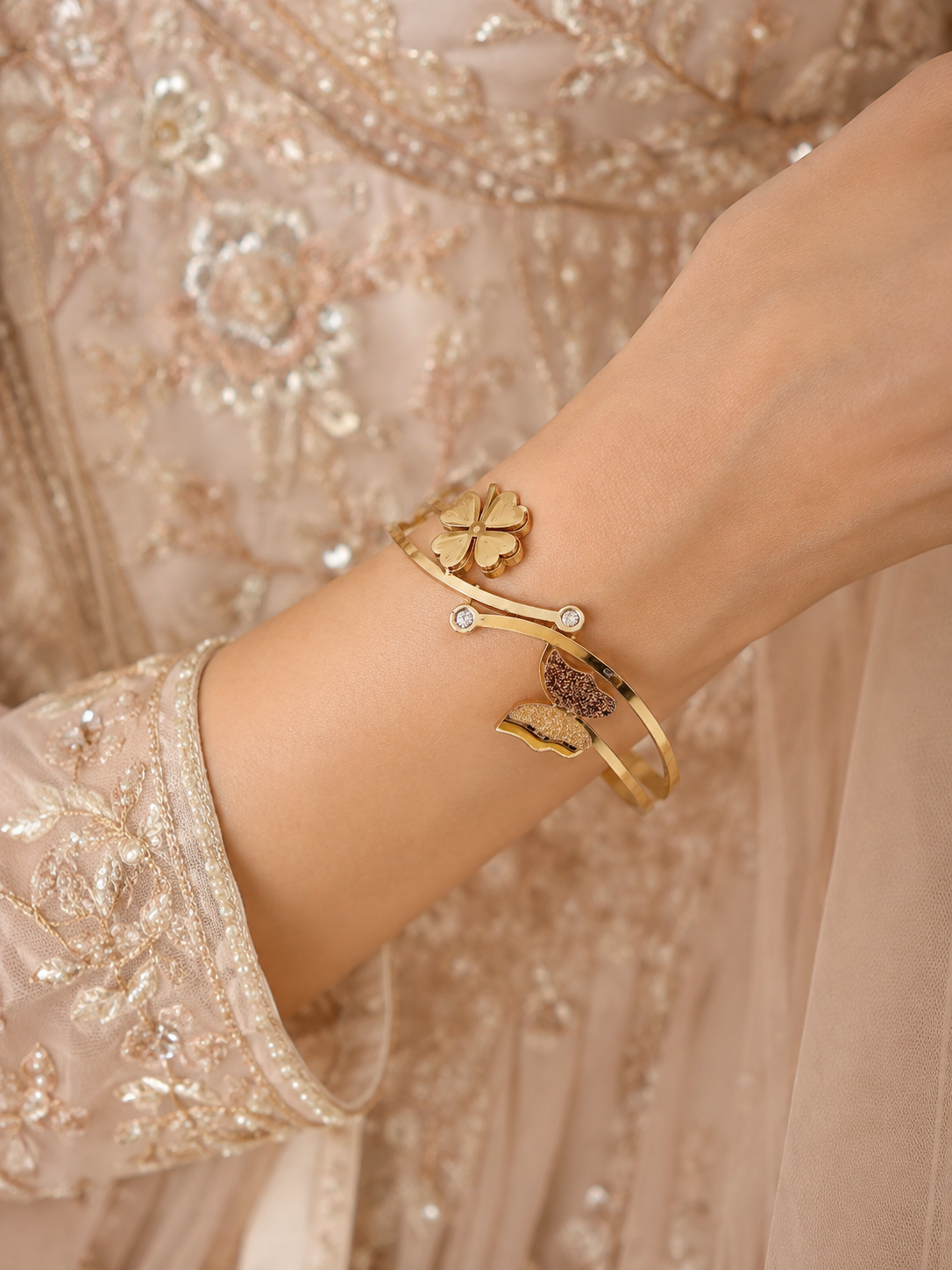 Gorgeous Stylish Golden Bracelet ( KADA) JWY