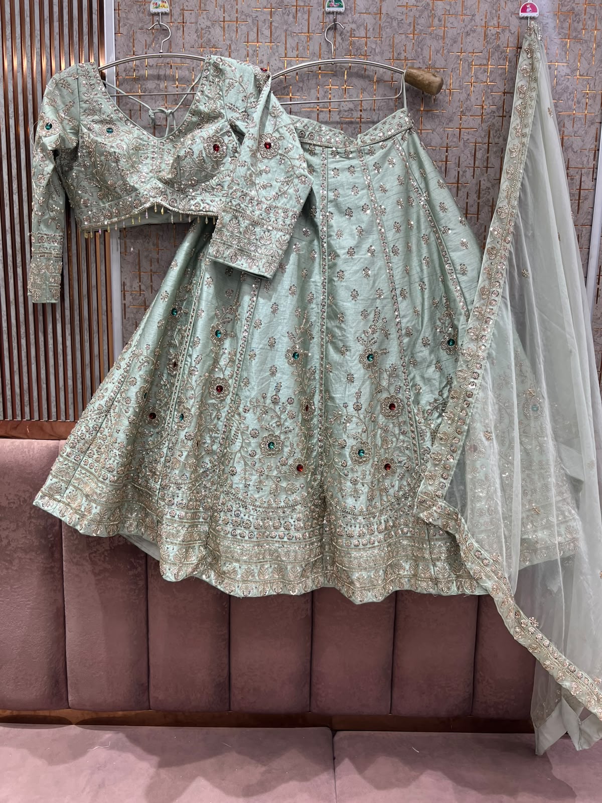 Breathtaking Silky Emb Floral DL