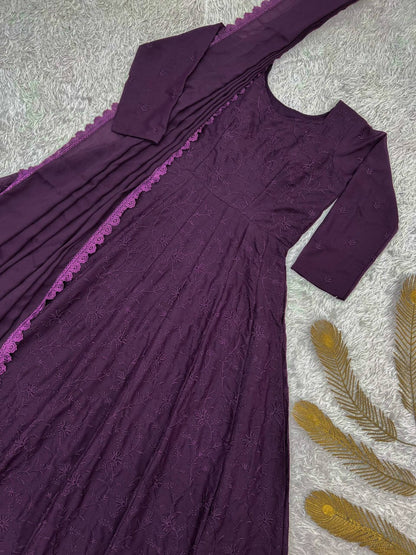 Gorgeous Embroided Floral FVD