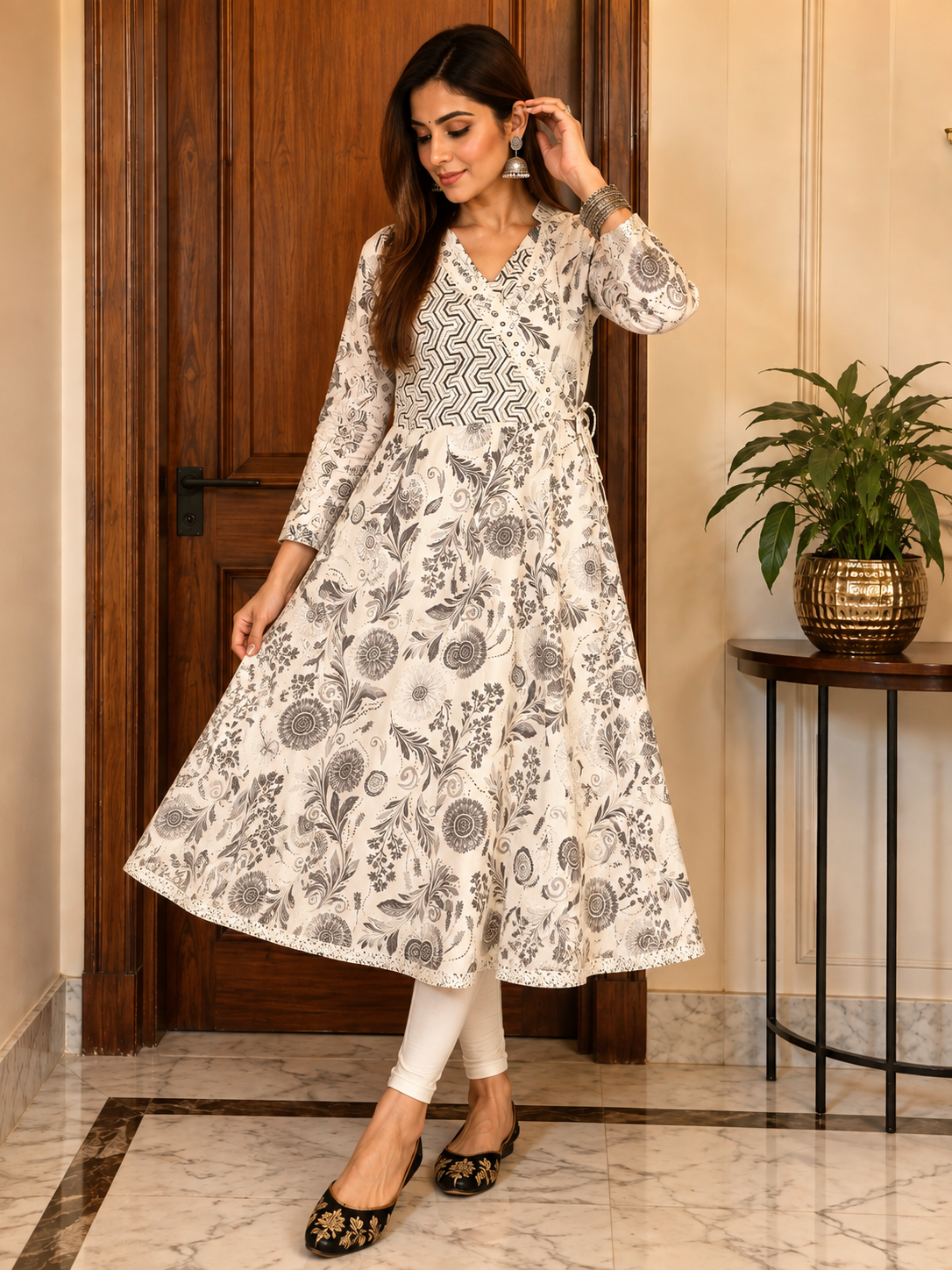 Gorgeous White & Grey Floral NK FVD