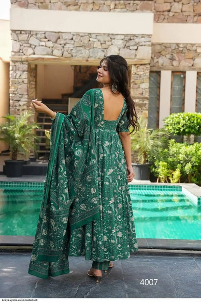Stunning Green LC 4007 VMY FVD - Indian Dress House 786