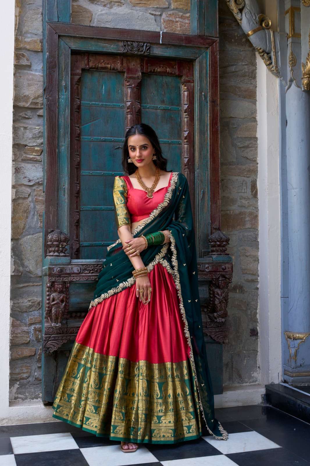 Stylish Red & Green TL - Indian Dress House 786