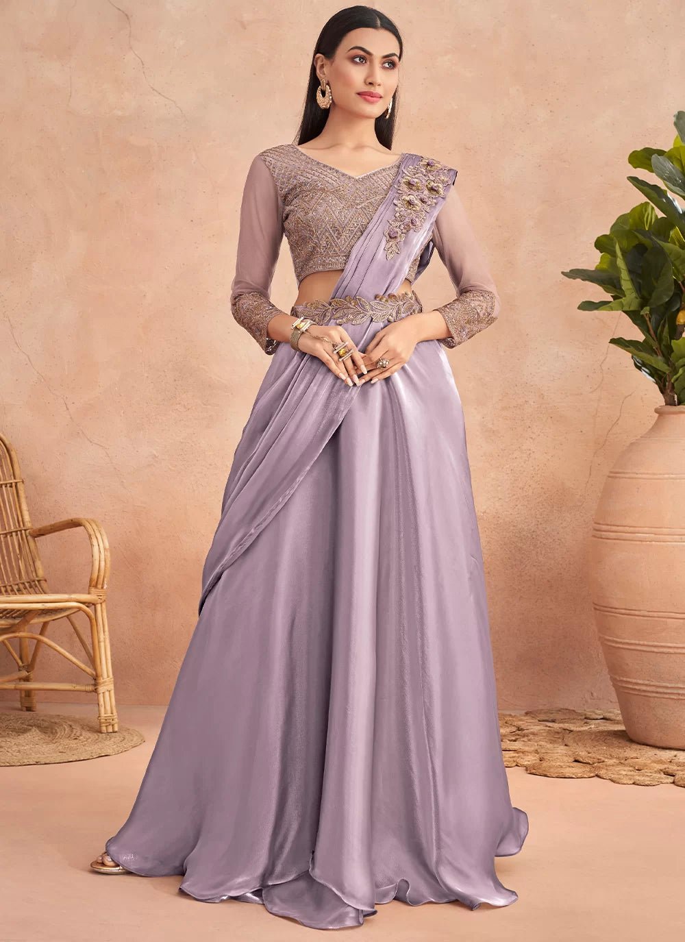 Shivani Style House | Buy Online Sarees, UK Saree Shopping, Lehenga Choli,  Salwar Suits, Ready-made Blouses, Wedding Sarees, Bridal Sari, Salwar kameez