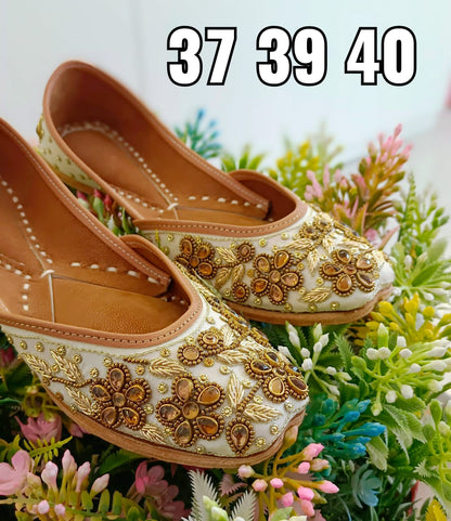 Stylish Floral Gold Jutti - Indian Dress House 786